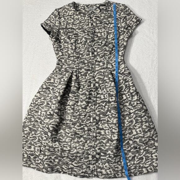Eliza J Zip Front Leopard Knit Jacquard Fit & Flare Dress With Pockets Size: 4 - Picture 5 of 11